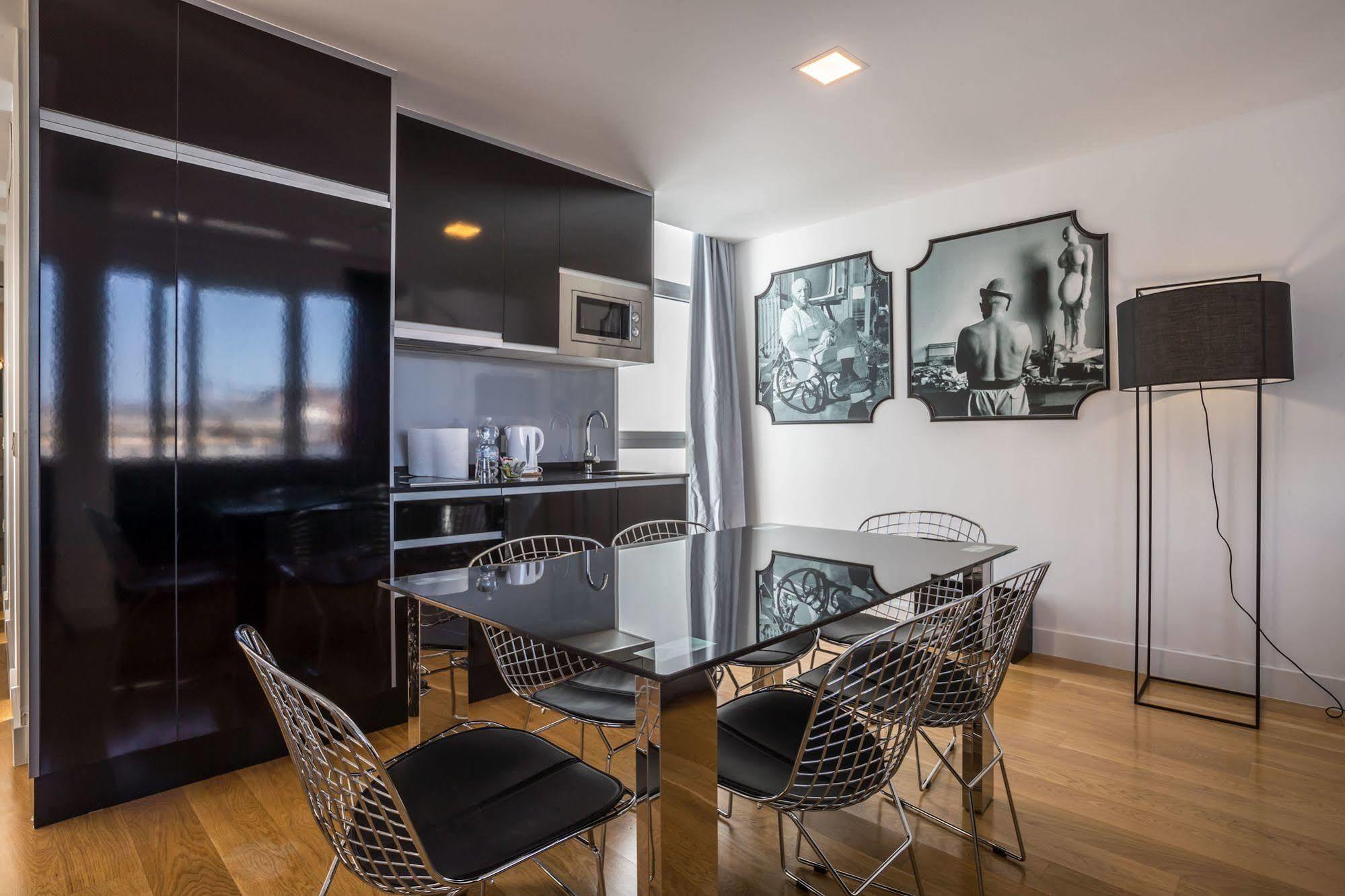 Picasso Suites Malaga Bagian luar foto