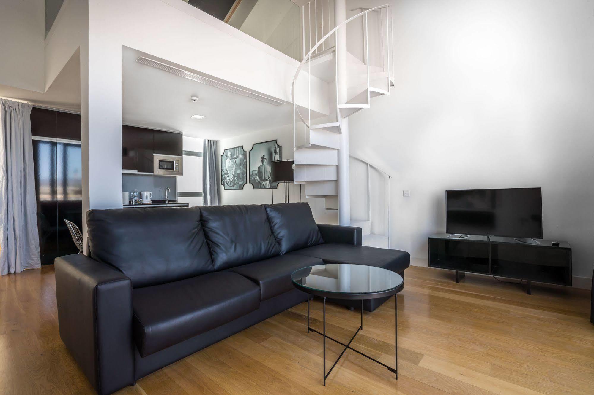 Picasso Suites Malaga Bagian luar foto