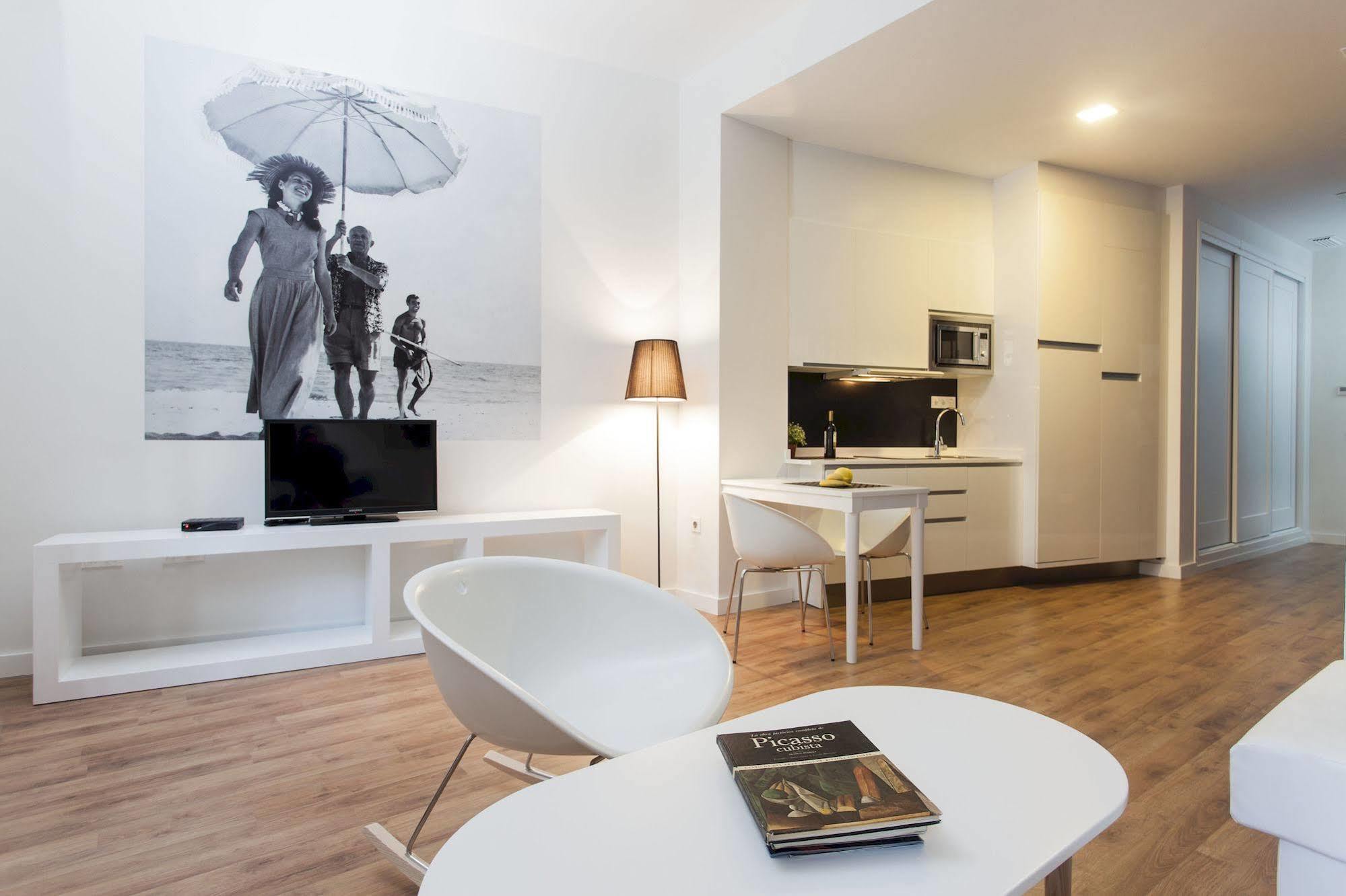 Picasso Suites Malaga Bagian luar foto