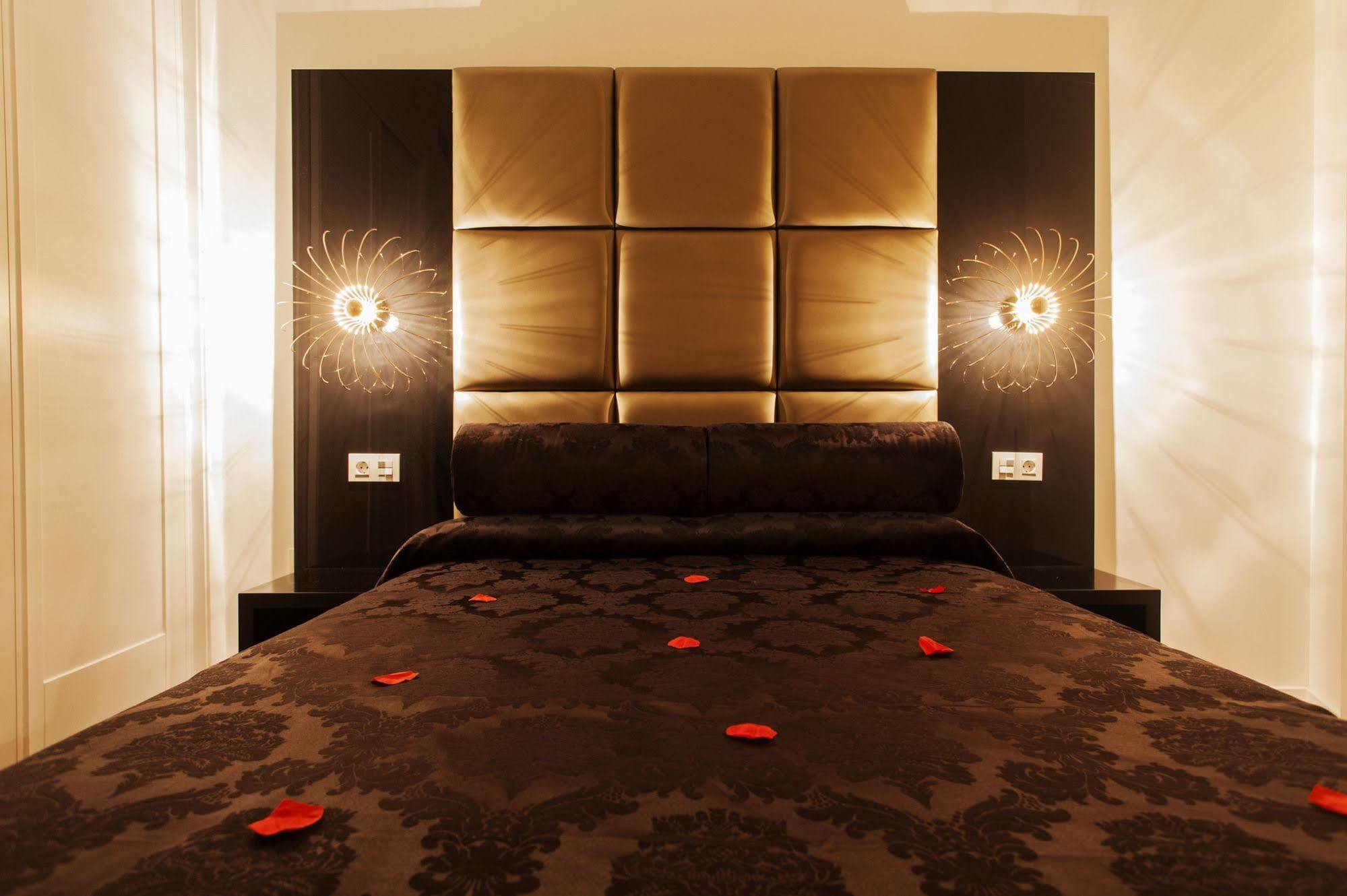 Picasso Suites Malaga Bagian luar foto