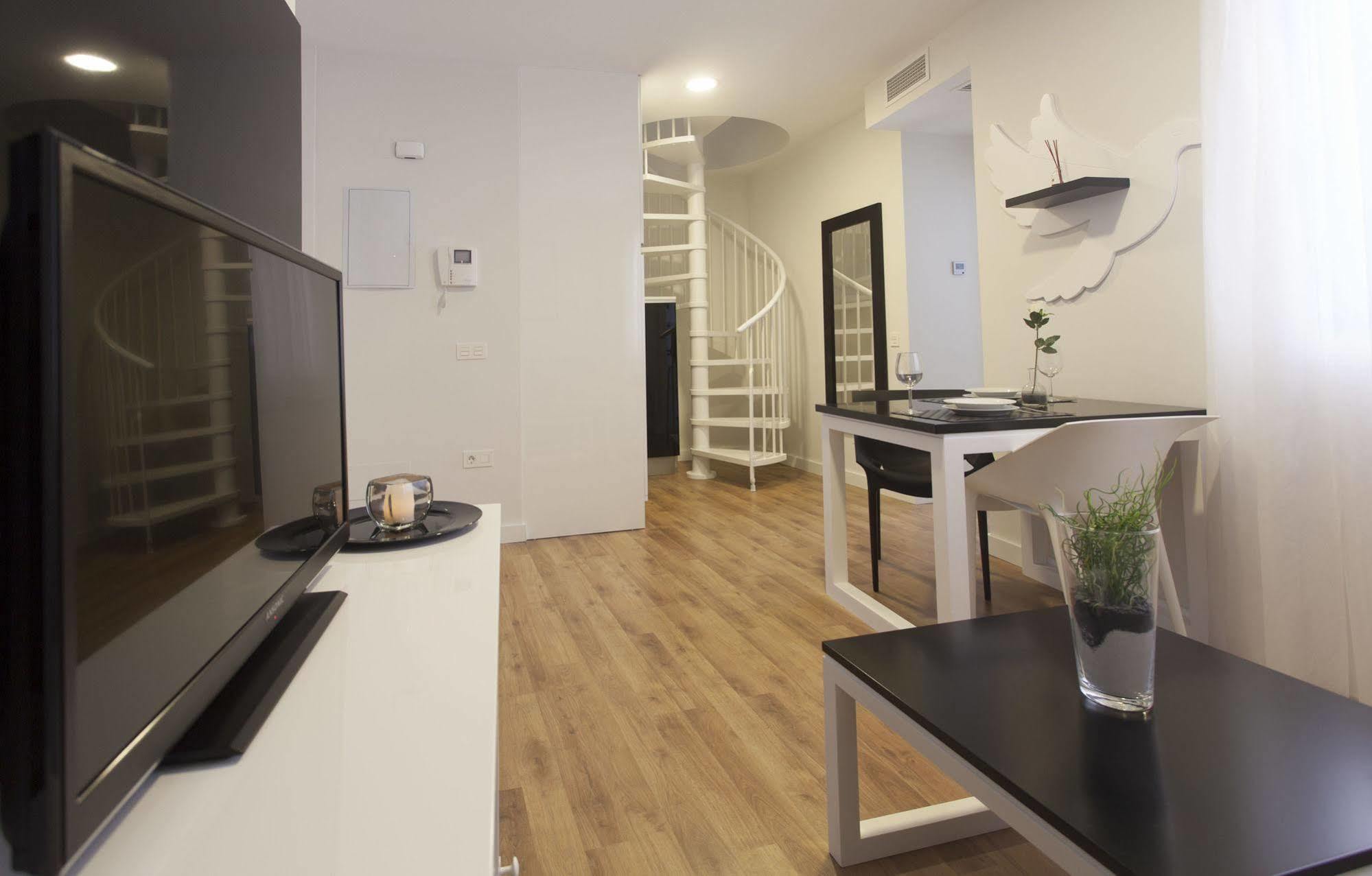 Picasso Suites Malaga Bagian luar foto